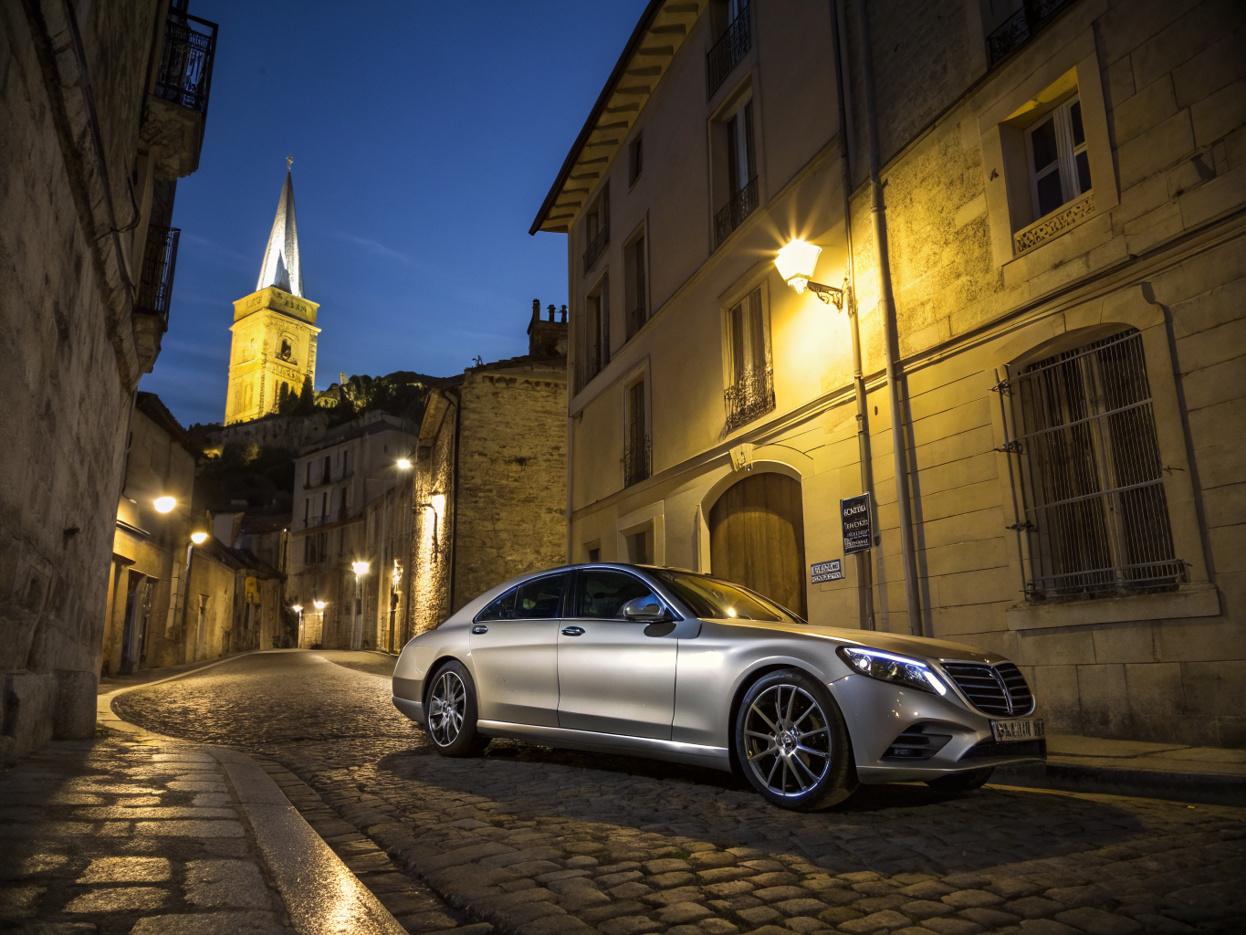 Véhicule de prestige Mercedes Chauffeur privé Côte d'Azur